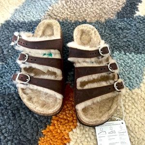 Birkenstock Women Shearling Lined Sandal.